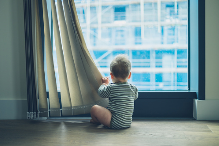 Boy Looking Out Window PNG - 166404