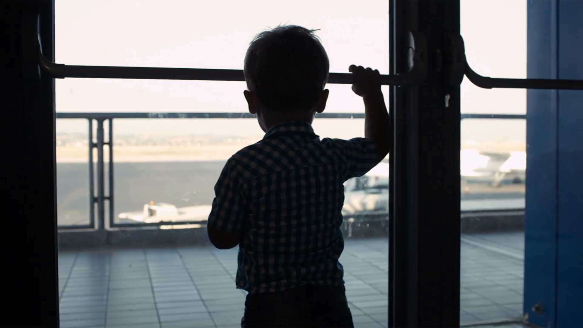 Boy Looking Out Window PNG - 166388