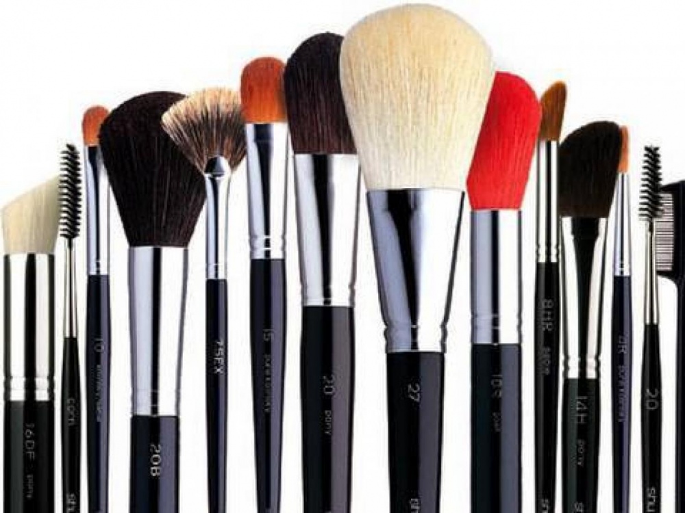 Makeup Kit Products PNG - 5819
