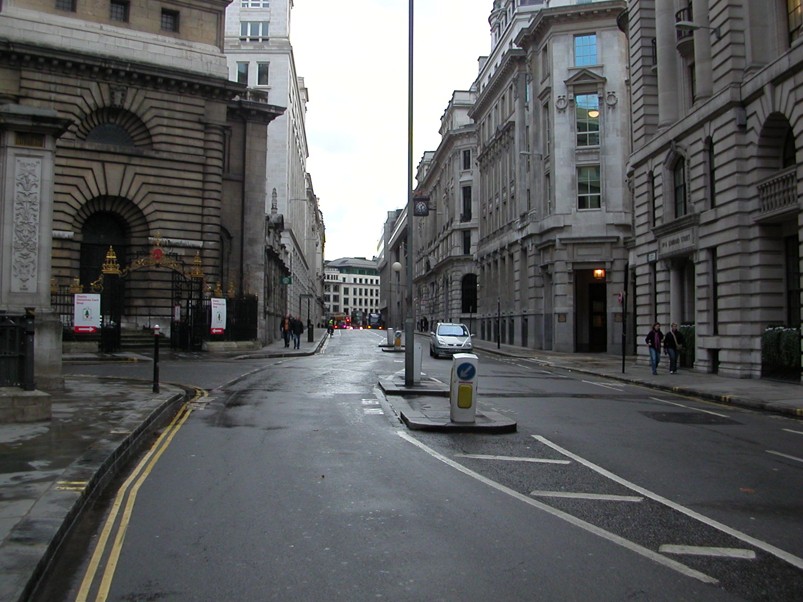 File:King William Street (Lon